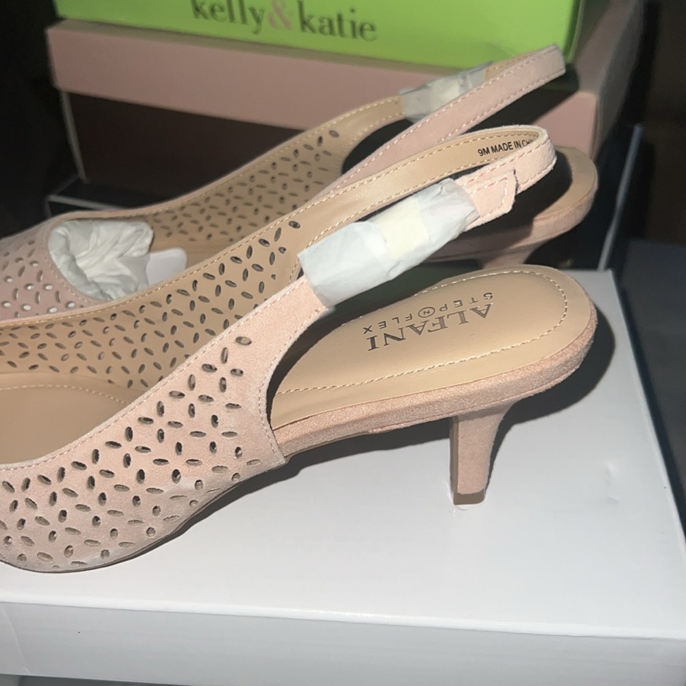 Alfani Step n Flex Babbsy Perforated Slingbacks NIB Sz 9 - Picture 3 of 8